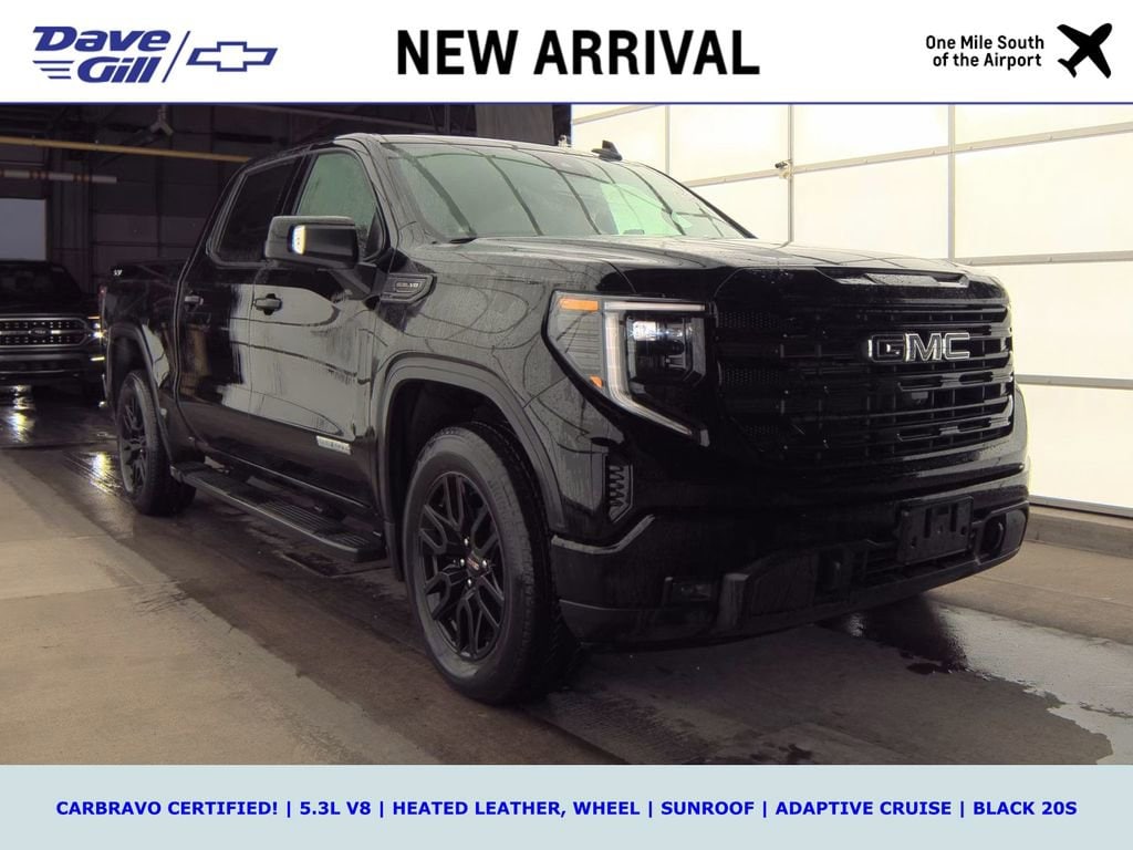 2023 GMC Sierra Elevation's photo