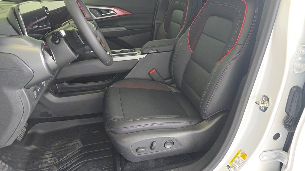 2025 Chevrolet Equinox EV 3RS photo 4