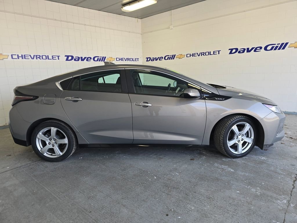 Used 2017 Chevrolet Volt LT Car