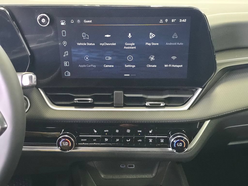 2027 Chevrolet Equinox LT - Photo 25