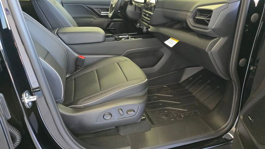 2026 Chevrolet Silverado EV LT - Photo 13
