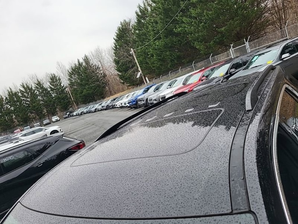 Used 2023 Chevrolet Traverse LT Leather SUV