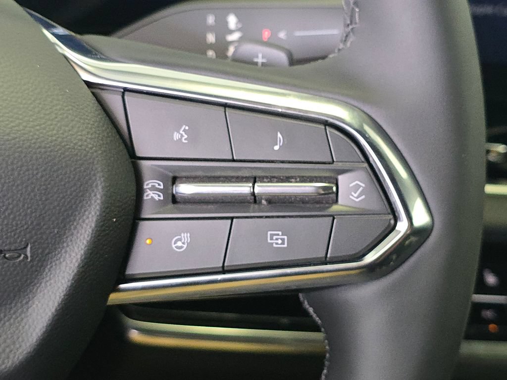 2027 Chevrolet Equinox LT - Photo 29