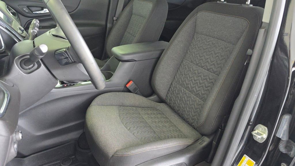 2024 Chevrolet Equinox LT photo 4