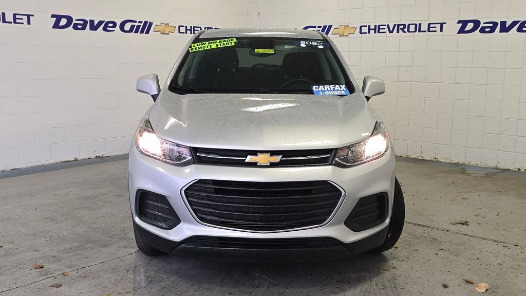 2022 Chevrolet Trax LS photo 3