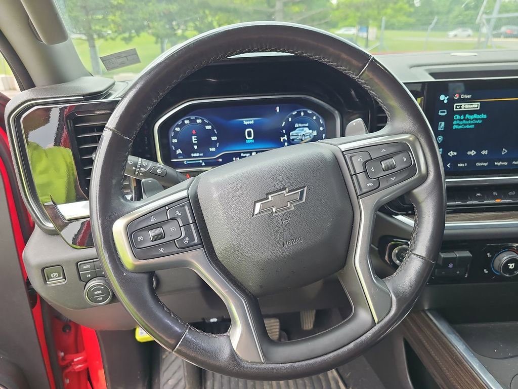 2022 Chevrolet Silverado 1500 RST photo 2