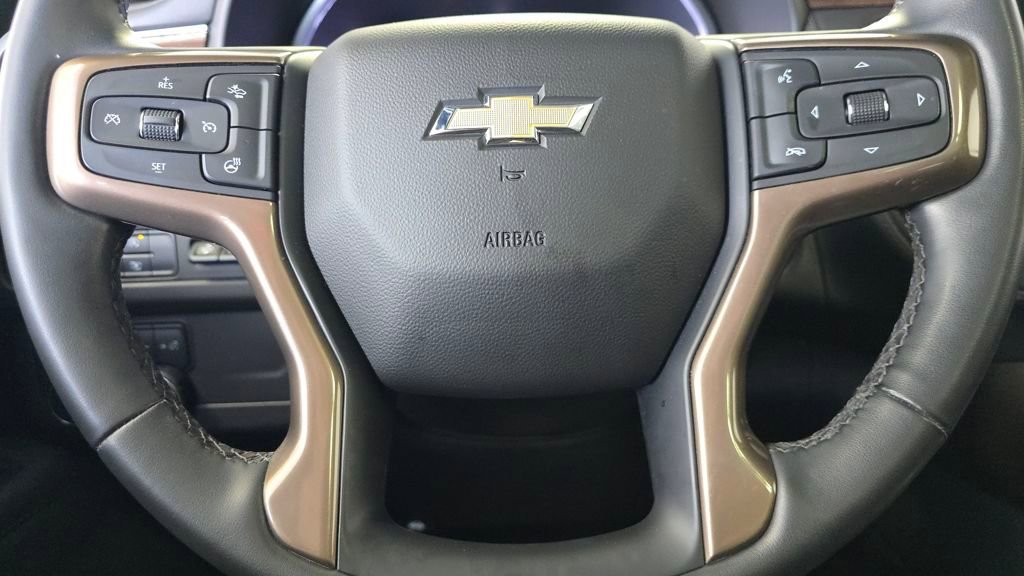 2023 Chevrolet Tahoe High Country photo 2