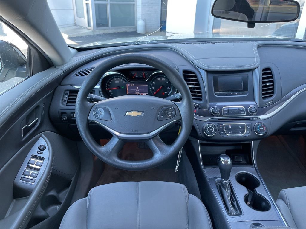2015 Chevrolet Impala LS photo 3