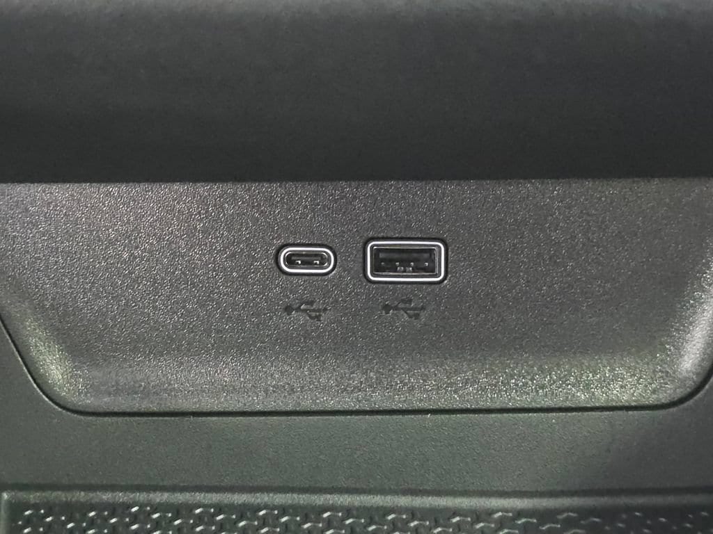 2027 Chevrolet Equinox LT - Photo 27