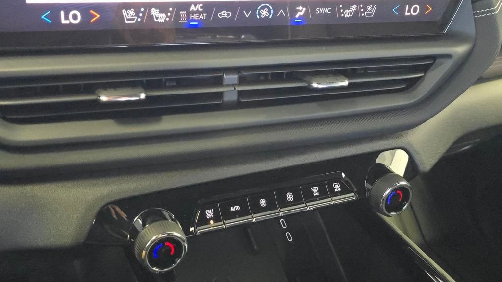 2026 Chevrolet Silverado EV LT - Photo 9