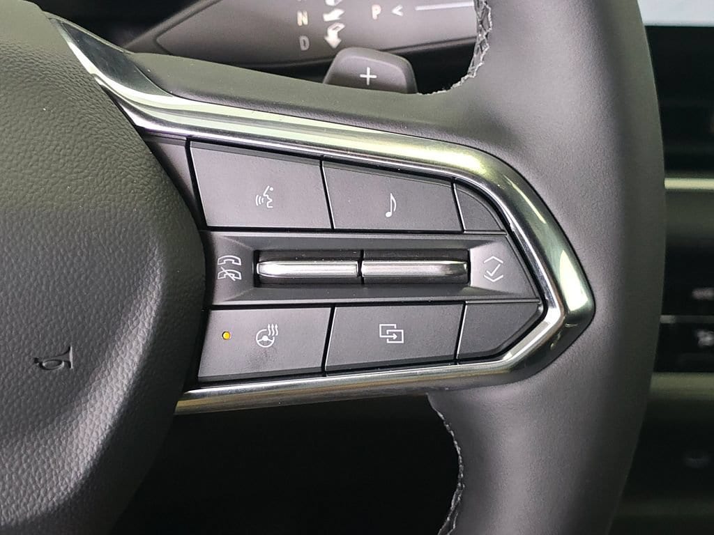 2027 Chevrolet Equinox LT - Photo 28