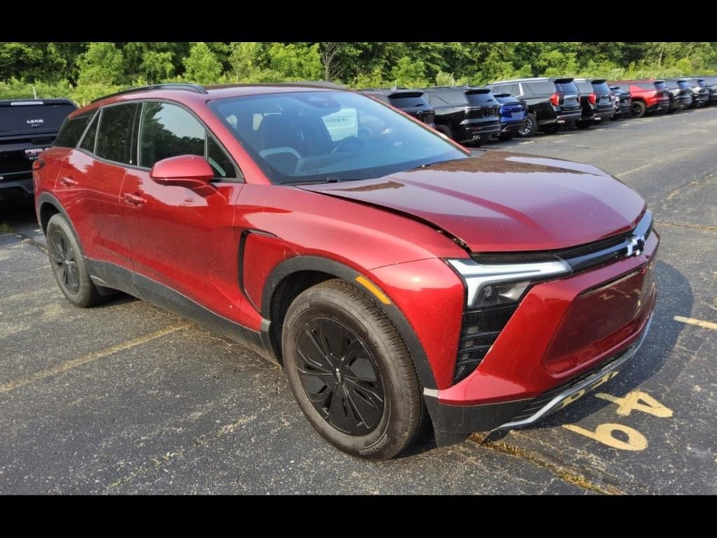 2025 Chevrolet Blazer EV photo 3
