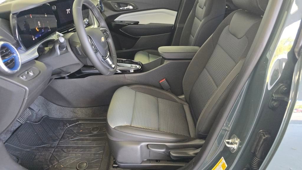 New 2026 Chevrolet Trax LT SUV