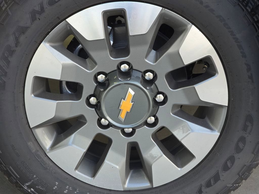 2026 Chevrolet Silverado 2500 HD Custom - Photo 10