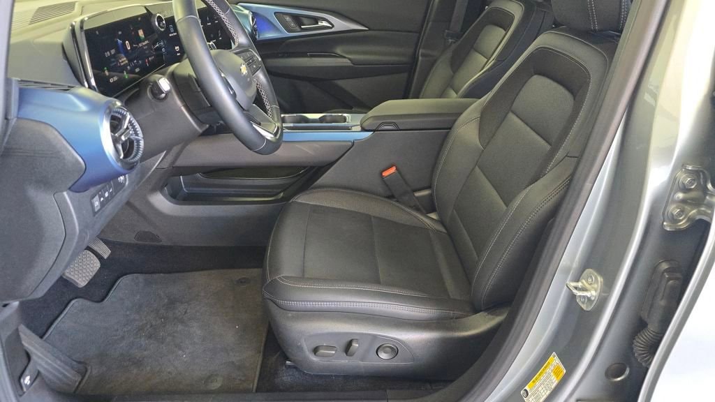 Used 2025 Chevrolet Equinox EV LT SUV