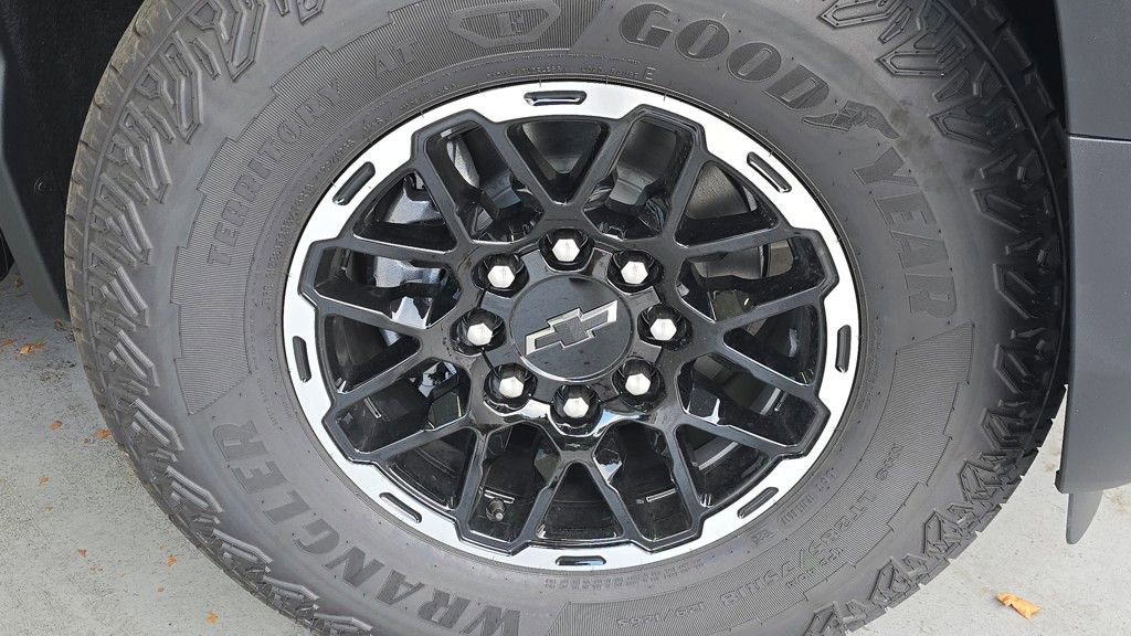 2026 Chevrolet Silverado EV Trail Boss - Photo 10