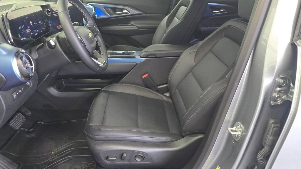 Used 2025 Chevrolet Equinox EV LT SUV