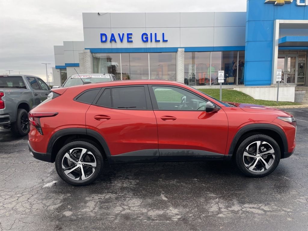 Used 2024 Chevrolet Trax 1RS SUV