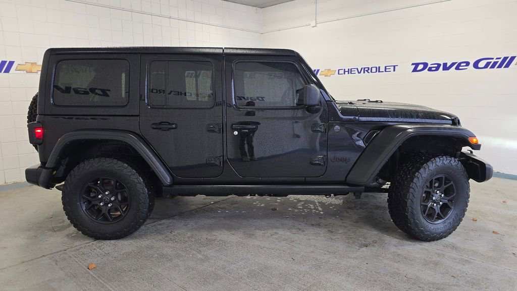 2024 Jeep Wrangler Sport photo 3