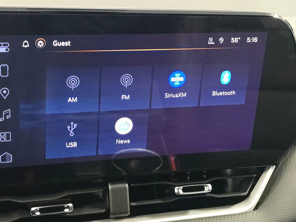 2026 Chevrolet Equinox LT - Photo 8