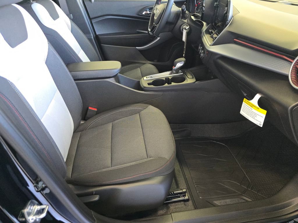 2026 Chevrolet Trax RS - Photo 12