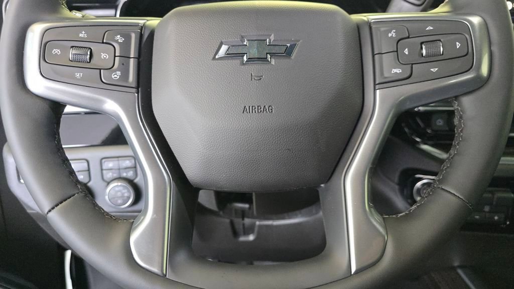 2026 Chevrolet Silverado 2500HD LT photo 2