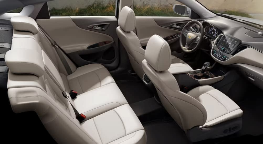 The white interior in a 2025 Chevy Malibu is shown.