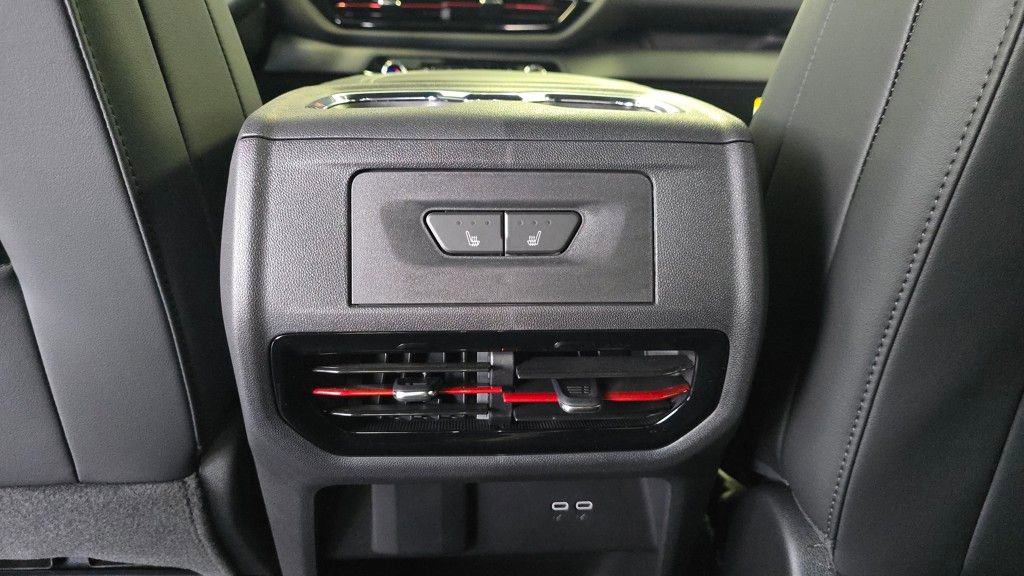 2026 Chevrolet Silverado EV Trail Boss - Photo 21