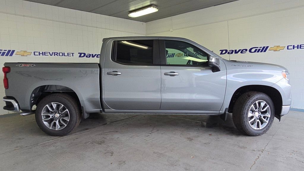 2026 Chevrolet Silverado 1500 LT photo 3