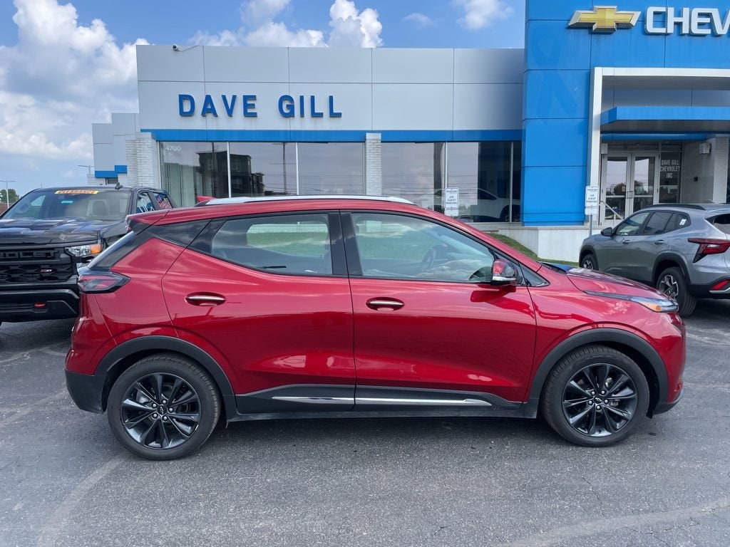 Used 2022 Chevrolet Bolt EUV Premier with VIN 1G1FZ6S02N4125056 for sale in Columbus, OH
