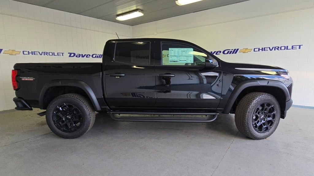 2026 Chevrolet Colorado Trail Boss photo 3