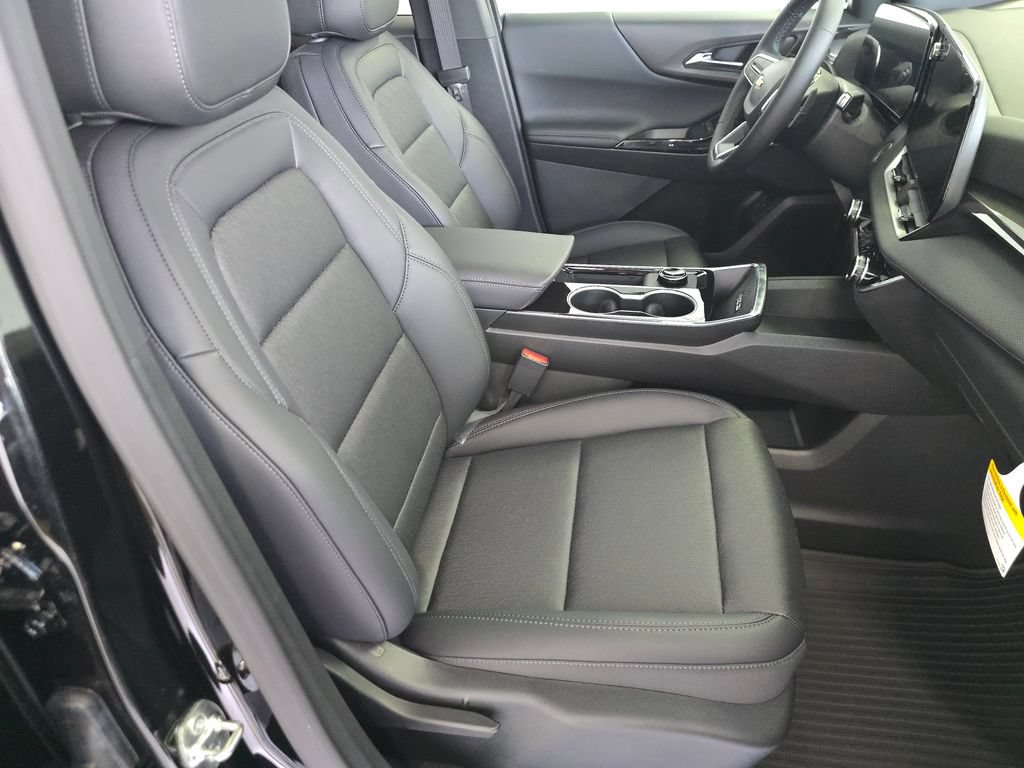 2027 Chevrolet Equinox LT - Photo 17