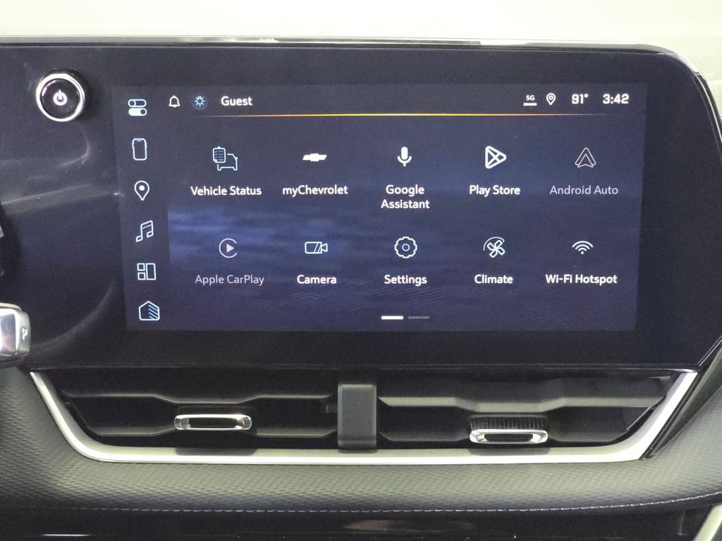 2027 Chevrolet Equinox LT - Photo 6