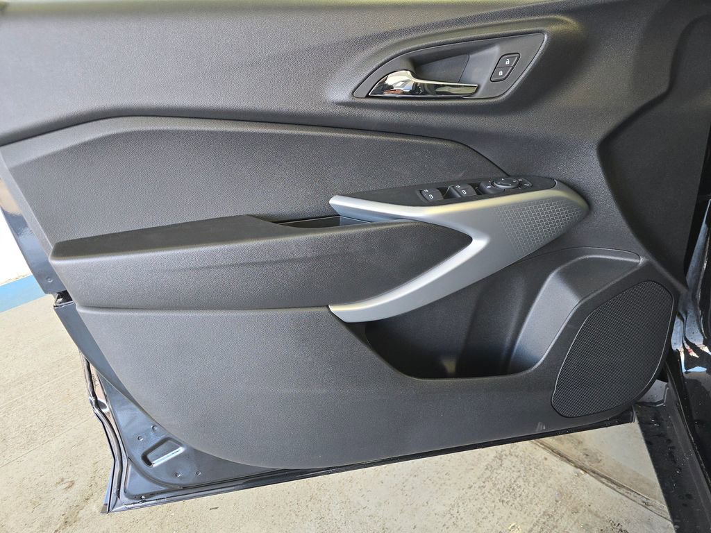 2026 Chevrolet Trax RS - Photo 20