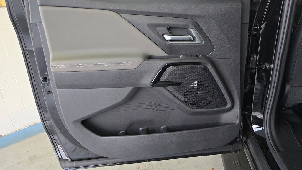 2026 Chevrolet Silverado EV Trail Boss - Photo 23