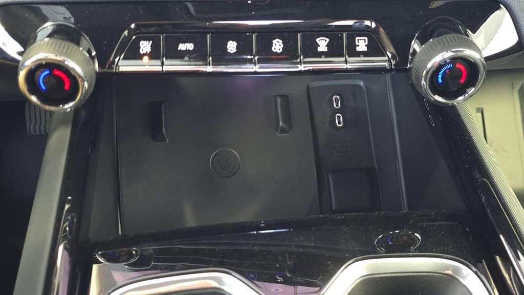 2026 Chevrolet Silverado EV LT - Photo 10