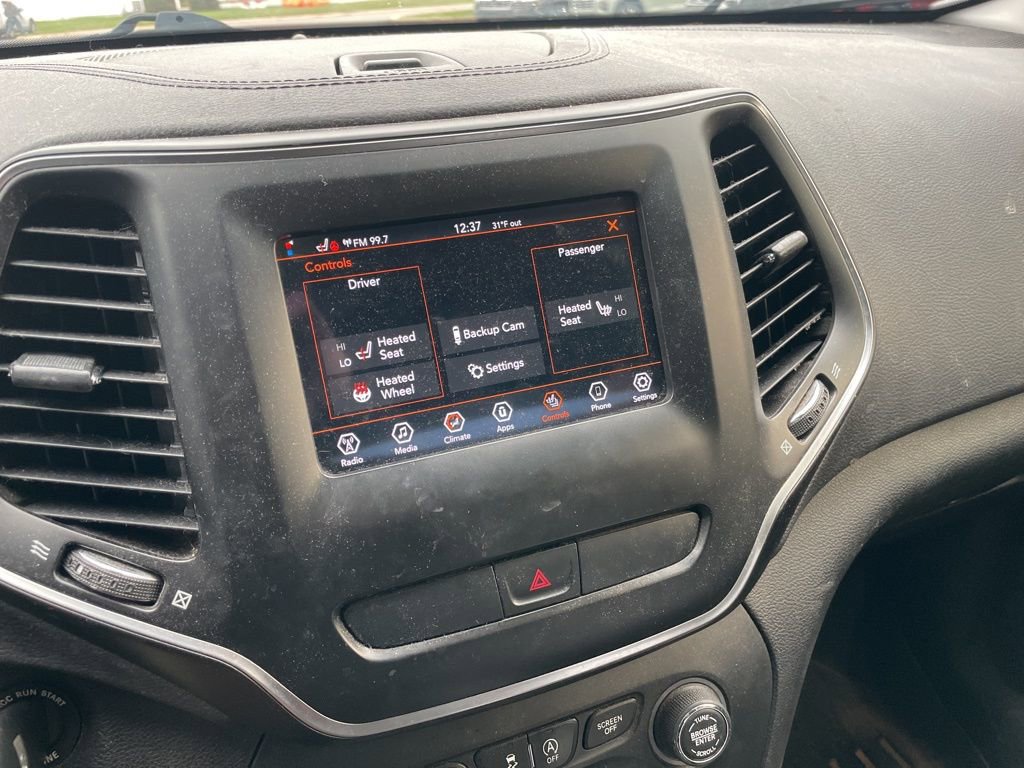 2019 Jeep Cherokee Latitude photo 4