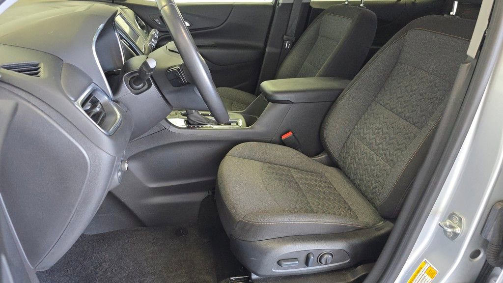 2022 Chevrolet Equinox LT photo 4