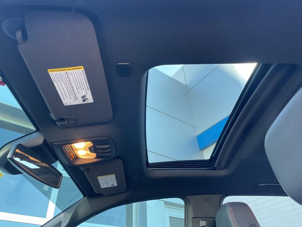 2024 Chevrolet Colorado Z71 photo 3