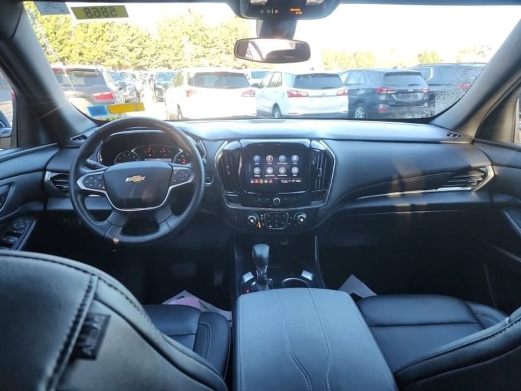 Used 2023 Chevrolet Traverse LT Leather SUV