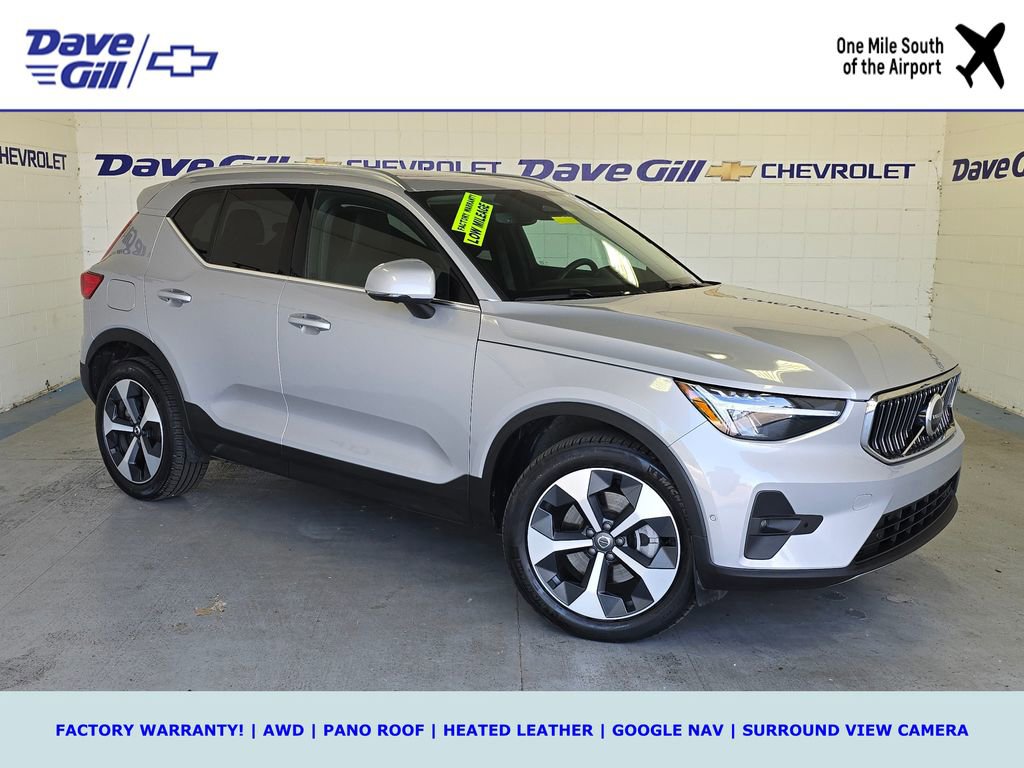 2025 Volvo XC40 B5 Plus Bright AWD's photo