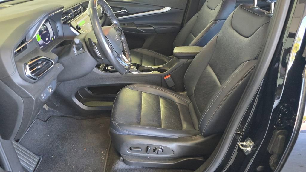 2022 Chevrolet Bolt EUV photo 2