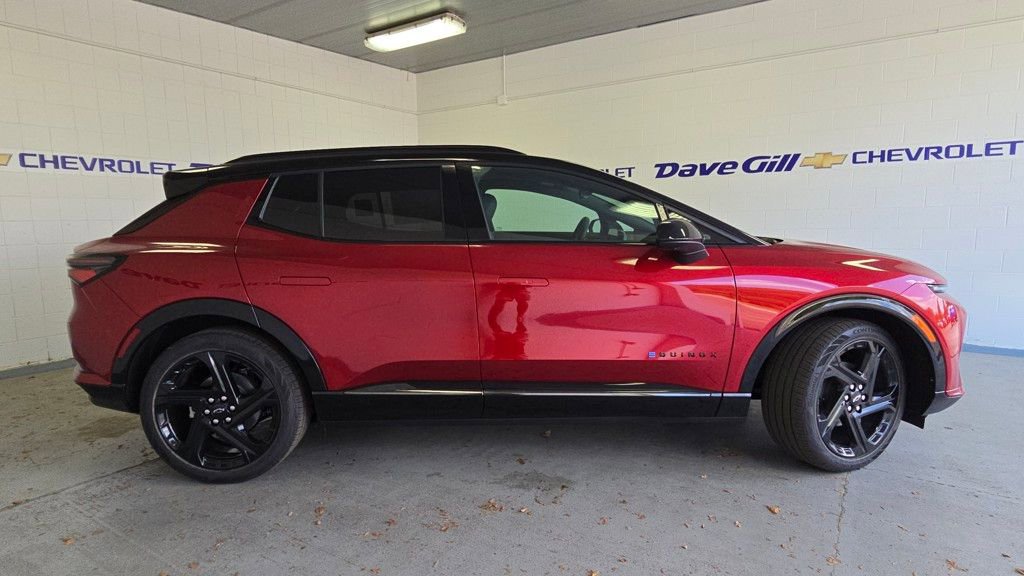 2025 Chevrolet Equinox EV 3RS photo 3