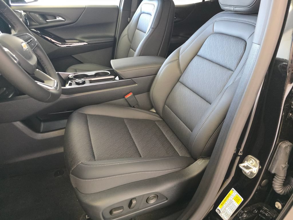 2027 Chevrolet Equinox LT - Photo 21