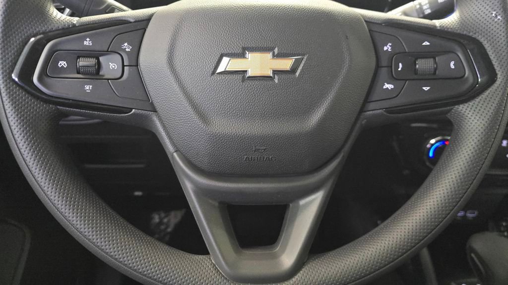 2026 Chevrolet Trailblazer LT photo 2