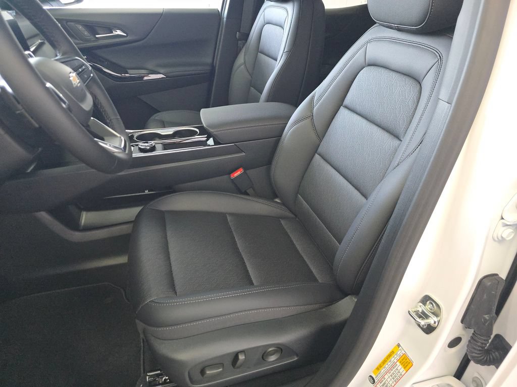 2027 Chevrolet Equinox LT - Photo 21