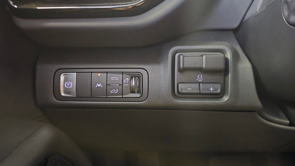 2026 Chevrolet Silverado EV Trail Boss - Photo 26