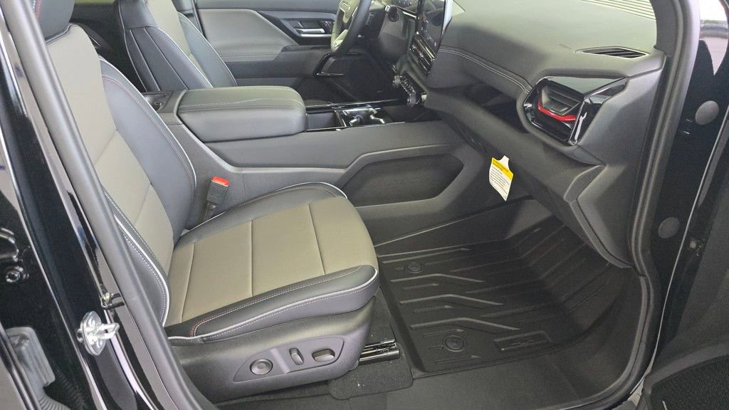 2026 Chevrolet Silverado EV Trail Boss - Photo 11