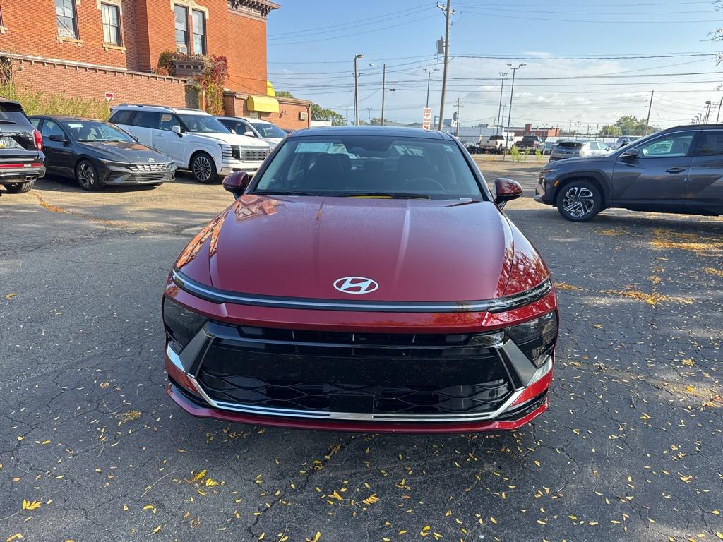 2026 Hyundai Sonata Hybrid SEL photo 2