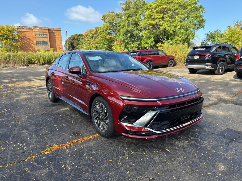 2026 Hyundai Sonata Hybrid Sedan 